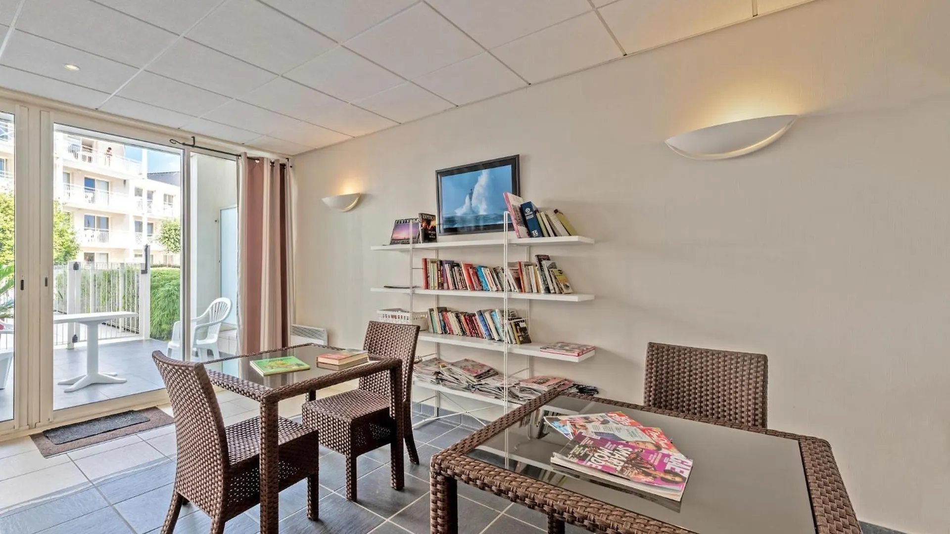 Spacious Apartment With Sea View Plougonvelin